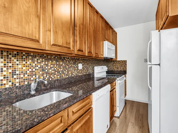 21-05 33rd Street image 3 of 6