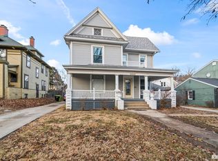 1014 W College Ave, Jacksonville, IL 62650