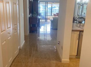 925 Oak Harbour Dr, North Palm Beach, FL 33408