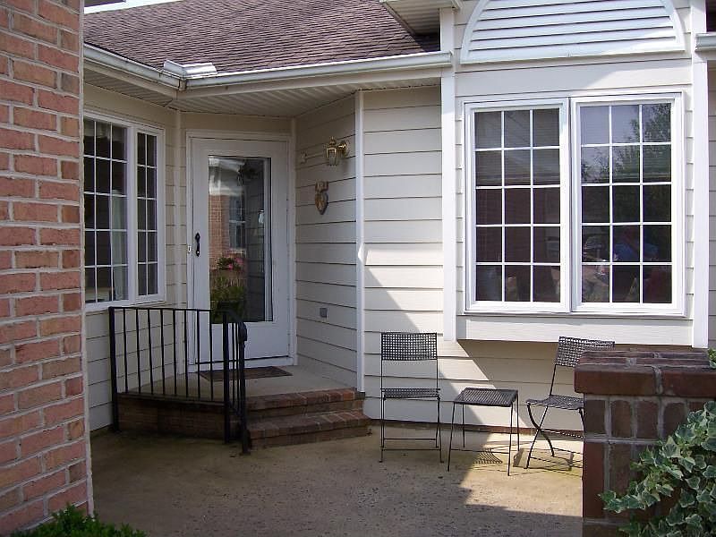 1st image of 217 Southridge Ct
