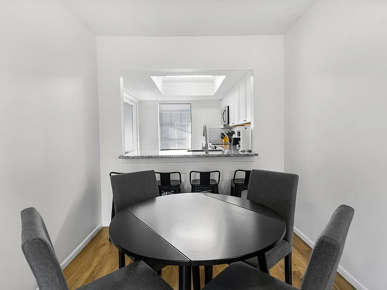 280 Randolph St — Photo 16