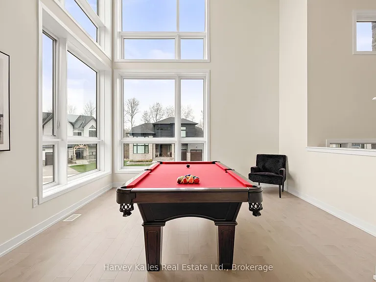 157 Springside Cres — Photo 16