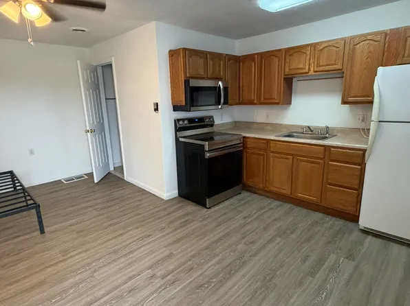 425 W Service Rd E, Wright City, MO