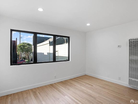 3rd image of 226 27th St APT 5
