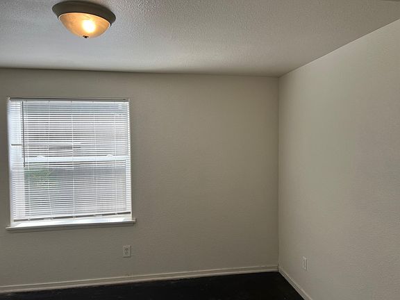 5th image of 3108 2nd Ave APT A