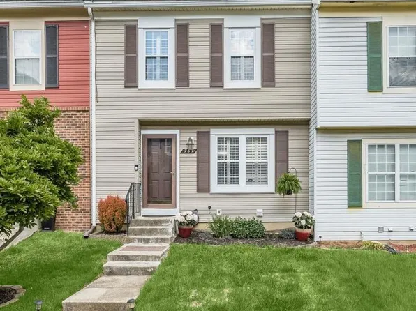 737 Saint Michaels Dr, Bowie, MD 20721