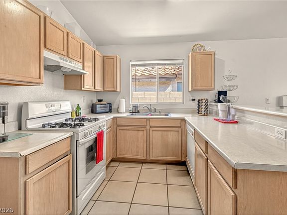 4th image of 3720 Alliance St
