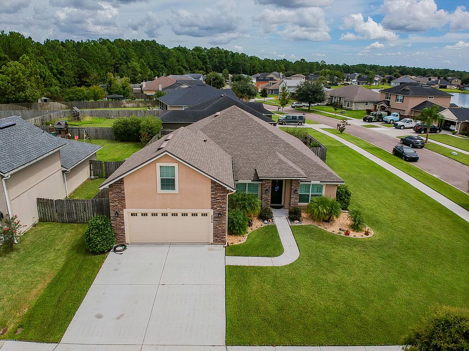 1st image of 2670 Royal Pointe Dr