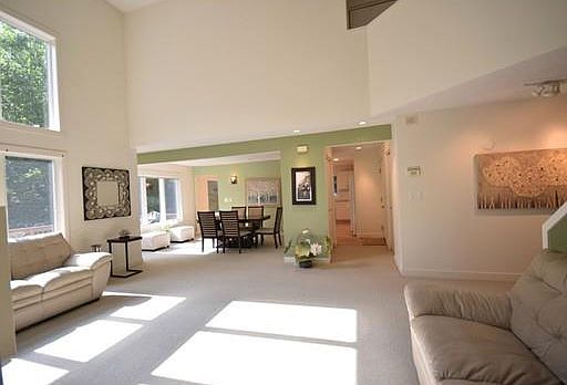 2nd image of 61 Orchard Hill Dr #61