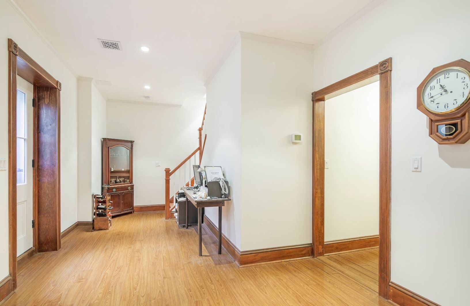 9-Ft Ceilings