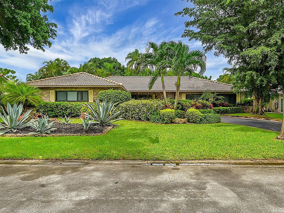 1st image of 508 NW 101st Avenue