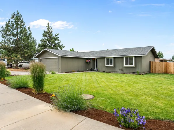 833 NW Maple Ct, Redmond, OR 97756