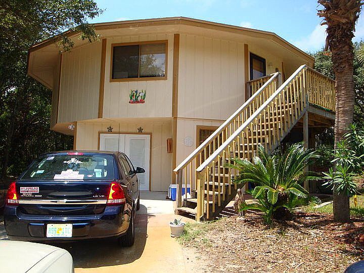 2nd image of 2671 1st Ave