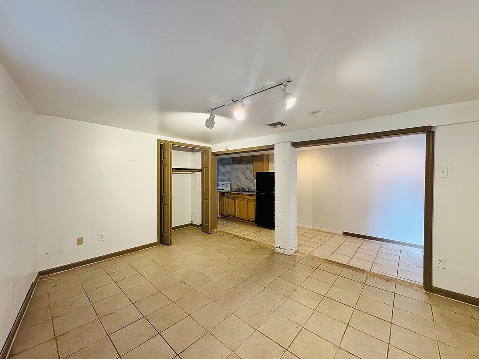 2nd image of 33 Arlington Ave #B