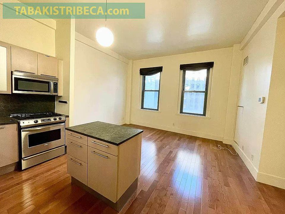 1st image of 120 Greenwich St APT 10E