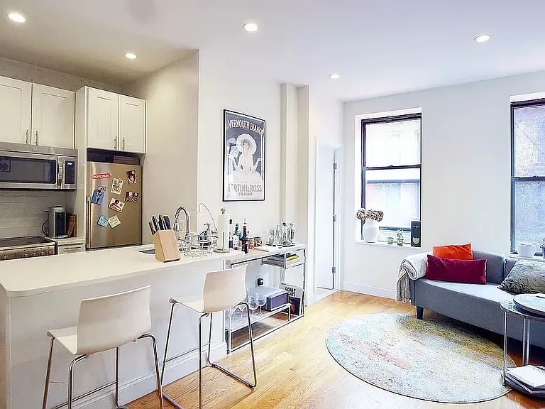 163 Mulberry St #4 — Photo 1