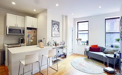 163 Mulberry Street, #4