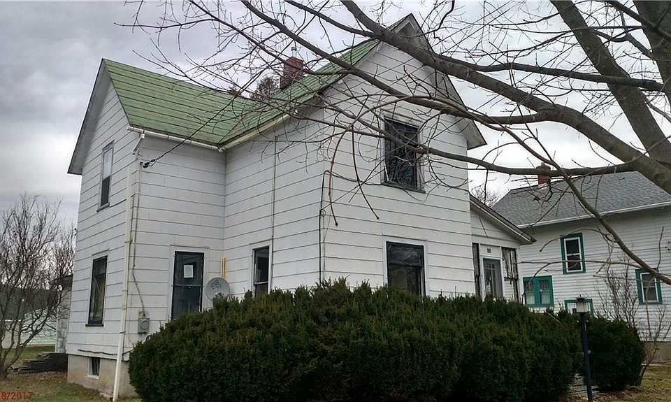 1st image of 162 Stevens St