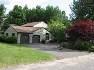 390 N Washington St, Belchertown, MA 01007