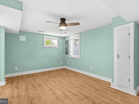 5th image of 2200 Beechwood Rd