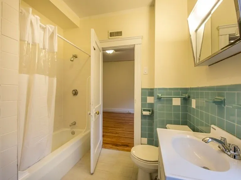 19 Hamilton Rd #3E — Photo 5