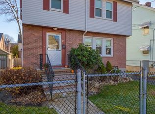 15 Mercer St, Boston, MA 02136