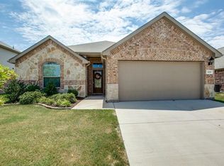 1337 Hearthstone Dr, Burleson, TX 76028
