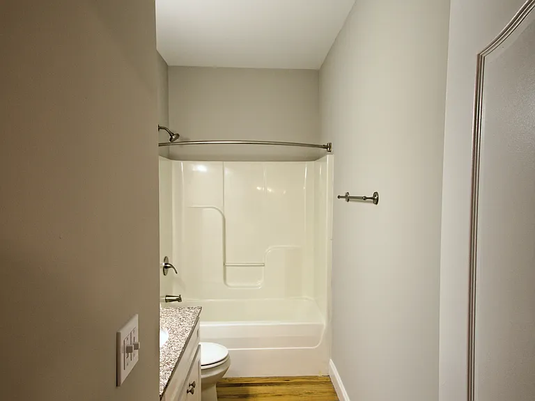 Hayden Place Apartments — Photo 32