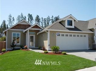 6818 40th St W, Tacoma, WA