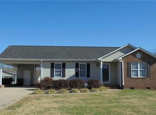 1102 Lauren Glen Dr, China Grove, NC 28023