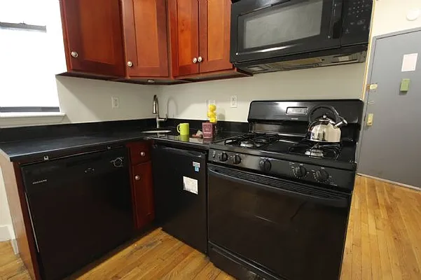 Rented by Highline Residential | media 2