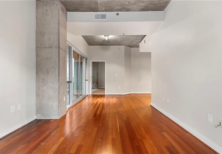250 Pharr Rd #308 — Photo 6