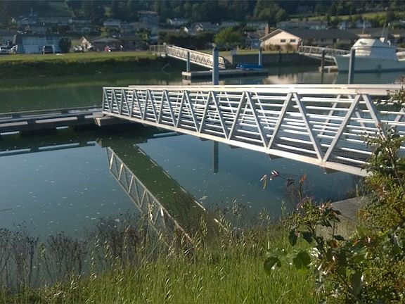 Life is good! What an amazing community to live in with commercial grade quality dock and ramp.  Just bring your boat along to enjoy all the wonderful amenities The Cove has to offer.  Year round moorage with access to the best boating in the world!
