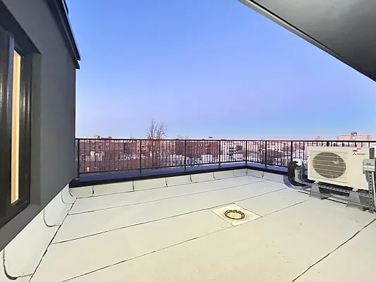 Rented by ABODE NYC LLC | media 28