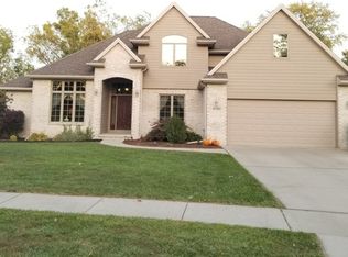 4948 Parkland Dr, Sylvania, OH 43560