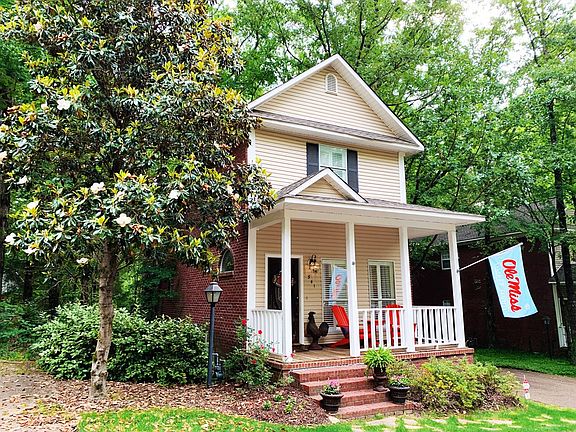 3rd image of 341 Russell Dr