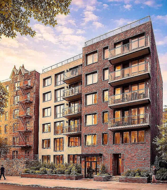 205 Cabrini Boulevard — Photo 4