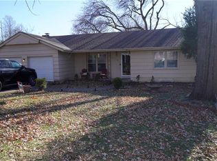 4701 W 64th St, Prairie Village, KS 66208