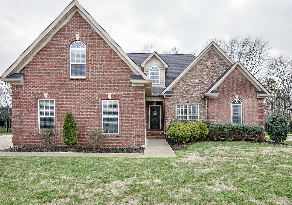 1st image of 3335 Shady Forest Dr