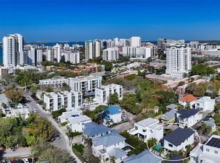 1662 Devonshire Ln, Sarasota, FL 34236