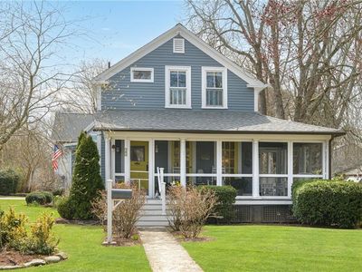 33 Lincoln Ave, Barrington, RI, 02806