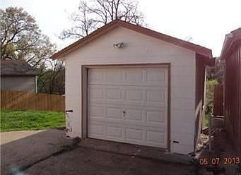 3rd image of 440 N 29th St