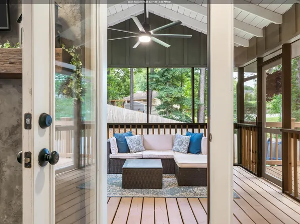 1066 Chateau Dr, Helena, AL 35080