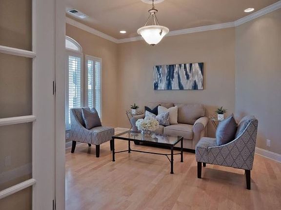 3rd image of 10425 Saint Andrews Dr