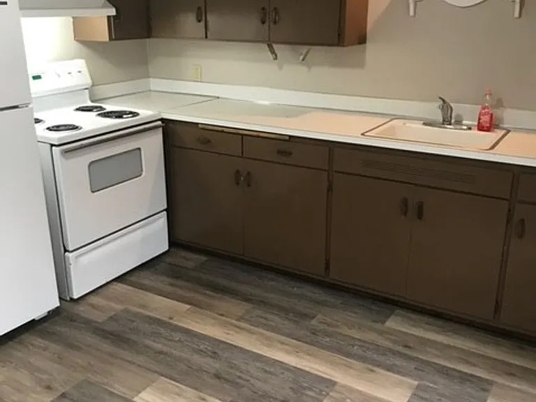 934 Washington St — Photo 3