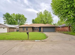 3917 Oakcrest Ave, Enid, OK 73703