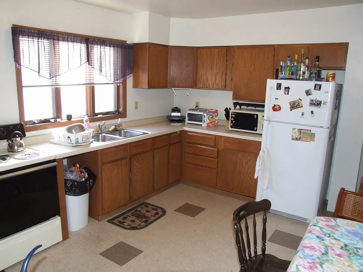2 bed, 805 sqft, $840 — Photo 2