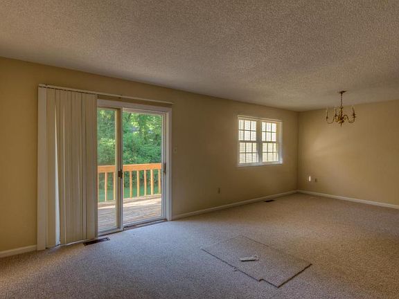 3rd image of 1114 Glenway Ave