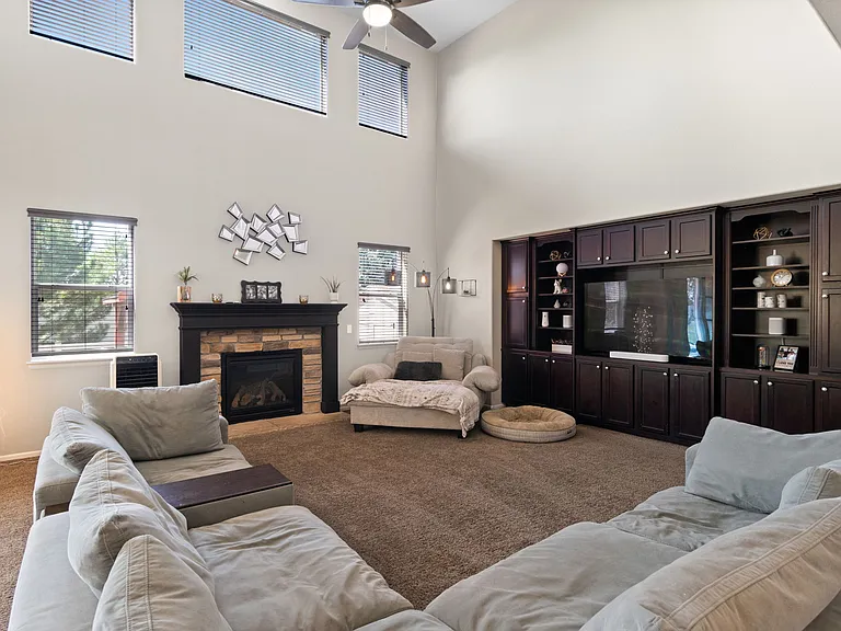 12065 Blakeford St — Photo 11