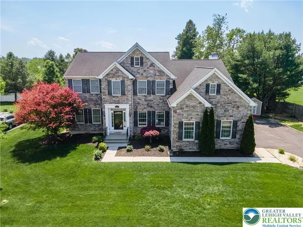 1410 Lorton Dr, Easton, PA 18040